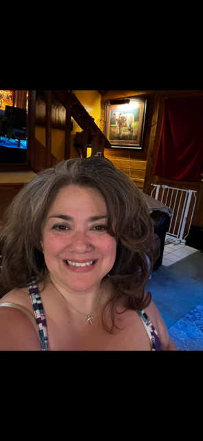 Suzanne Rankin, founder and artist at SR Resin Studio